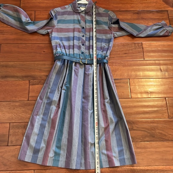 Vintage K.C. Petites Belted Collared Dress Size 8 Multi-Striped Long Sleeve - Picture 8 of 10